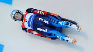 Индивидуальные соревнования мужчин и женщин на одноместных санях